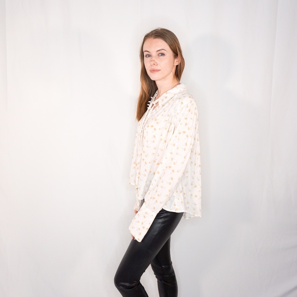 FREE PEOPLE Floral Sprig Motif Button Blouse Tie - Picture 4 of 8